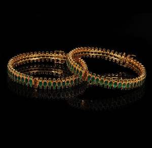 Pulsera chapada en oro sólido de 24 quilates hecha a mano, brazalete de Threerows esmeralda de alta calidad, joyería de oro moderna, cuentas negras - Product Image 3