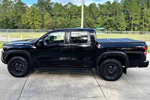 Auto Usado Equipado, <span class=keywords><strong>Nissan</strong></span> <span class=keywords><strong>Frontier</strong></span> PRO-4X 2023, Cabina Doble <span class=keywords><strong>4x4</strong></span>, Listo para Enviar - Product Image 6