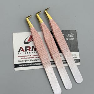 Pinzas profesionales de acero inoxidable de alta calidad con volumen de 90 grados para pestañas, logotipo personalizado, agarre fuerte para extensiones de pestañas - Product Image 6
