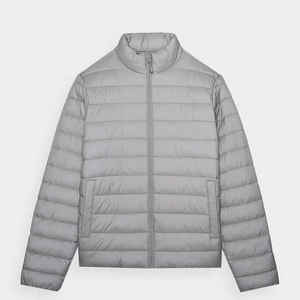 Chaqueta acolchada de peso pesado para hombre, invierno, brillante, ligera, con cierre de cremallera, decoración de logotipo, transpirable, impermeable, larga, al por mayor - Product Image 1