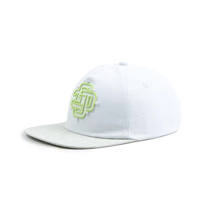 Sombreros de papá de 5 paneles no estructurados de alta calidad Logotipo personalizado Sombrero bordado en 3D Gorra de ala plana Gorra Snapback con perlas - Product Image 1