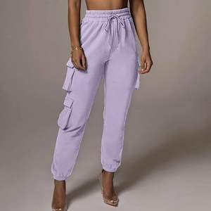 Pantalon de jogging personnalisé brodé pour femme avec taille élastique, coupe ajustée, idéal été comme hiver, style cargo - Product Image 4