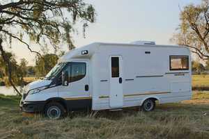 Caravane tout-terrain abordable, camping-car, maison mobile pour le camping, en vente aux États-Unis et en Europe - Product Image 2