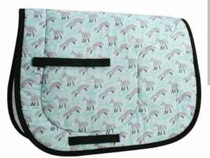 Sudadero Inglés Blanco Premium de Alta Calidad, Acolchado de Espuma Suave y Duradero, Forro de Algodón/Poliéster/Nailon, Diseño Cómodo para Caballos - Product Image 1