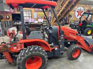 Retroexcavadora KUBOTA L47 2021, Nueva, de Primera Marca, en Buenas Condiciones y con Muy Pocas Horas, Lista para la Venta - Product Image 5