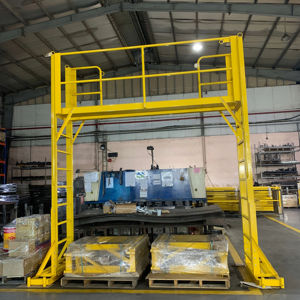 Échelle roulante industrielle en métal fabriquée au Vietnam avec une capacité de charge de 200 kg, 4 m de haut, pour les supermarchés et les entrepôts - Product Image 2