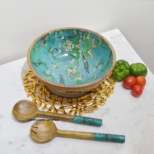 Bol à salade en bois de manguier imprimé artisanal Lake Reverie avec cuillères de service assorties, décoratif, écologique, compatible lave-vaisselle manuel - Product Image 4