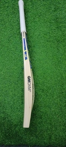 Bate de cricket de sauce inglés de alta calidad con cubierta, ligero, tamaño de logotipo personalizado, diseño de estilo de peso para un juego cómodo - Product Image 2