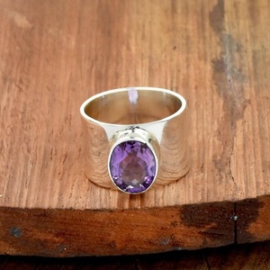 แหวนอเมทิสต์ธรรมชาติเงินสเตอร์ลิงอัญมณีรูปไข่ของขวัญสำหรับเธอ - Product Image 1