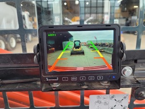 UTILISÉ 2022 KUBOTA SVL75-2 MINI CHARGEUR À CHAÎNE À ROUES 60KW DIESEL avec MOTEUR À HAUTE EFFICACITÉ - Product Image 5