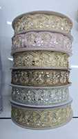 Vente en gros 1 pièce 100% polyester écologique vintage couleur personnalisée broderie perles strass dentelle garniture bordures vêtements