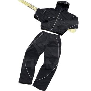 Conjunto Deportivo Personalizado con Capucha, Pantalones Deportivos y Sudadera con Cremallera, Impresión de Logotipo, Bordado, Chaqueta Cortavientos, Chándal de Algodón - Product Image 3