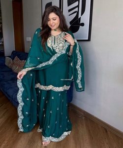 New Wear Robe longue imprimée Alphanumero - Product Image 2