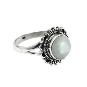 Aspecto elegante 925 Plata de ley Aguamarina natural Piedra preciosa Forma redonda Anillo elegante Marzo Piedra natal Joyería Proveedor al por mayor - Product Image 1