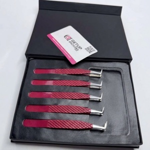 Vente en gros GETUP BROSONS IMPEX Pince à épiler pour extensions de cils en acier inoxydable anti-magnétique avec revêtement en poudre rouge, poignée diamantée et pointe argentée - Product Image 3