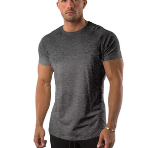 T-shirts unisexes Slim Fitness Tri-blend, personnalisables par sérigraphie, vierges, ultra doux, aspect chiné vintage - Product Image 1