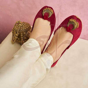 Service OEM, dernière conception de Khussa, qualité supérieure, matériau en velours, couleur personnalisée, antidérapant, imprimé, tendance de la mode - Product Image 5