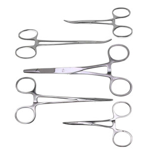 Pince Kelly hémostatique de meilleure qualité Pince Kelly hémostatique droite et incurvée en acier inoxydable PAR INNOVAMED - Product Image 1