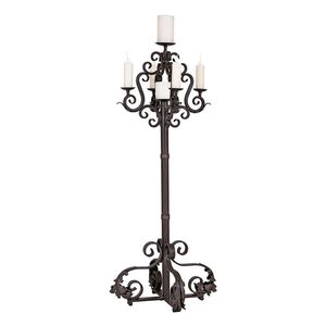Candelabro de Piso de Hierro Forjado a Mano de Múltiples Niveles Diseñado para una Mejora Dramática del Hogar y una Atmósfera de Eventos Lujosa - Product Image 4