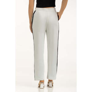 Pantalones Anchos para Mujer WG-WS-23-W33, Transpirables, Suaves, de Cintura Alta Elástica, con Decoración de Rayas Laterales Coloridas, Técnica de Arrugado Moderno - Product Image 3