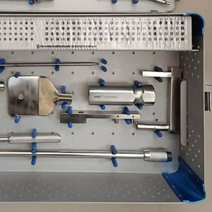 Juego de unidades ortopédicas con implantes y tornillos Caja de acero Kit quirúrgico de alta calidad Instrumentos quirúrgicos de calidad alemana - Product Image 3