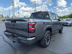 Nissan Frontier 2024 de segunda mano, cabina de tripulación de tracción 4WD, - Product Image 3