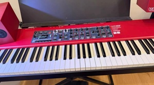 Oferta de Venta: Piano Digital Nord Stage 5 de 88 Teclas con Acción de Martillo Contrapesado, Soporte, Taburete, Auriculares y Pedal - Product Image 3
