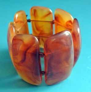 Handcrafted Vintage Style Resin Fashion Cufflink Bangle for Women Highly Polished Customized Handcrafted Cufflink Fashion Bangle - Product Image 2