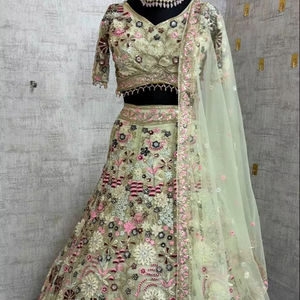 Lahenga Choli Dupatta Vintage, Holgado, Natural, Otoñal, Premium, Suave, de Malla, Bordado a Máquina - Product Image 1