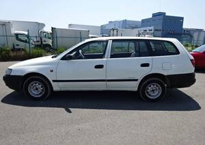 Toyota Caldina Van UL Wagon 4x4 pour passagers, modèle 1997 - Product Image 2