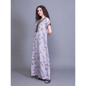 Chemise de nuit Alpine ODM en tissu doux tissé avec poche latérale, broderie au col et logo personnalisé, fermeture à cordon, MOQ 3 pièces - Product Image 3