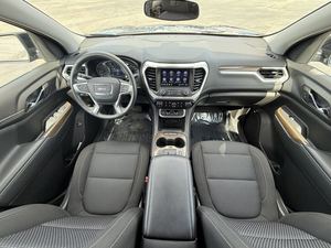 Último negro 2024 GMC Acadia SLE AWD usado con llantas de aleación Asientos de cuero Sistema de navegación Arranque remoto Android Auto Sunroof - Product Image 5