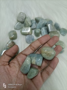 อะความารีนธรรมชาติทรงกลมขัดเงา คริสตัลสีน้ำเงิน หินบำบัด ขายส่งจำนวนมาก จาก Rais Agate Gujarat Feng Shui - Product Image 5