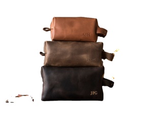 Kit de dopp de cuero para hombre, kit de aseo personalizado para caballeros, bolsa de aseo de cuero, kit de dopp - Product Image 1