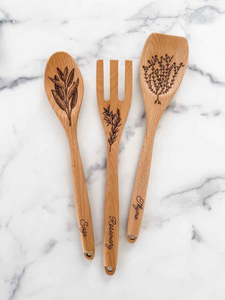 Cuillère artisanale en bois de manguier personnalisable avec logo gravé, pour mélanger, remuer, déguster, à long manche, finition miroir, écologique et durable - Product Image 3