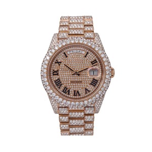 Reloj de Diamantes de Oro Rosa con Moissanita VVS Completamente Engastada de la Mejor Calidad para Bodas, Vida Nocturna y Eventos Especiales Disponible para la Venta - Product Image 4