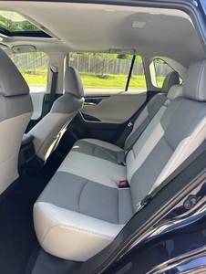 Usado 2024 Toyota R A V 4 Limited - Product Image 4