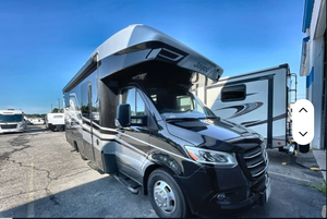 MODERNO Autocaravana Usada 2023 Jayco Melbourne Prestige 2-4-R-P Lista para Envío - Product Image 1
