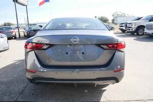 Nissan Sentra S FWD 2024 Usado, Limpio y en Buen Estado - Product Image 4