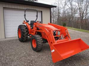 Tracteurs Kubota 4x4, machines agricoles, tracteurs agricoles. - Product Image 5