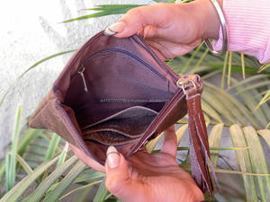 กระเป๋าหนังมีพู่พิมพ์ลายสัตว์ที่นำกลับมาใช้ใหม่มีเอกลักษณ์เฉพาะตัวกระเป๋าหนังขนสัตว์ขนาดเล็กกระเป๋าสตางค์ทันสมัยสำหรับผู้หญิง - Product Image 5