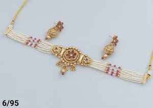 ENSEMBLE DE BIJOUX INDIENS TRADITIONNELS ET À LA MODE EN CUIVRE ENSEMBLE DE BIJOUX DE MARIAGE POUR FEMMES BOUCLES D'OREILLES ET COLLIER - Product Image 2