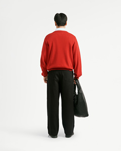 Pull en maille de rayonne décontracté à manches longues pour homme, respirant, uni, avec logo au dos du col, coupe ample, par Routine Vietnam - Product Image 4
