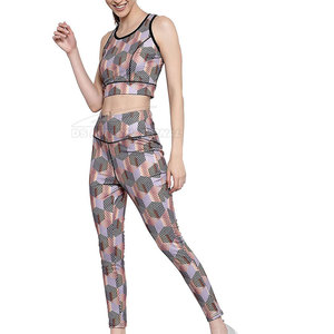 Ensemble de yoga à motif solide pour femmes, vêtements de fitness personnalisables avec conception de sublimation - Product Image 3