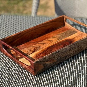 Plateau de service en bois de mangue de qualité supérieure pour servir les aliments Grand plateau de service en bois avec poignées latérales au prix le plus bas - Product Image 1