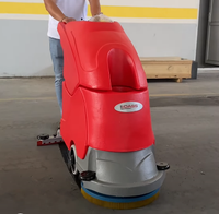 Nouvelle grande balayeuse manuelle autoportée de 60 L pour le nettoyage des sols, polisseuse et laveuse de sols en plastique, stérilisante/désinfectante