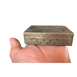 Caja Paan Daan tallada a mano de latón de alta calidad con mango de bloqueo, uso de vajilla Pandan india, precio al por mayor en India - Product Image 1