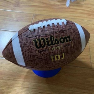 Balón de Fútbol Americano de Cuero Compuesto de PU con Logotipo Personalizado al por Mayor, Tamaño Oficial 9, para Uso en Juegos, Suave y Cómodo - Product Image 5