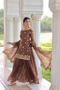 Conjunto de Salwar Kameez con Dupatta Sharara de Seda Fendi con Bordado de Lentejuelas, Estilo Vintage para Fiesta - Product Image 3