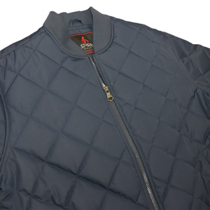 Blouson bomber matelassé standard pour homme avec fermeture éclair (100 % polyester tissé anti-rétrécissement) (Tailles S-2XL) Origine américaine - Product Image 4